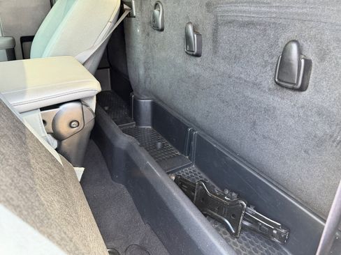 Used 2019 RAM 1500 Express RWD image 26