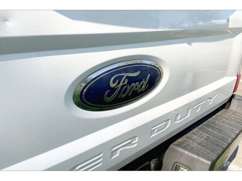 Used 2019 Ford F250 Lariat w/ Lariat Ultimate Package image 31