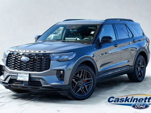 Used 2025 Ford Explorer ST-Line w/ ST-Line Street Pack AWD/4WD image 1