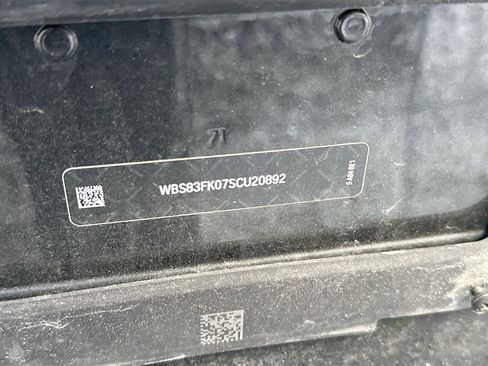 Used 2025 BMW M5 w/ Executive Package image 14