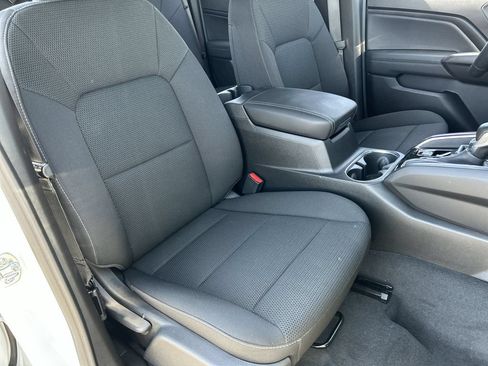 Used 2025 GMC Canyon Elevation RWD image 27