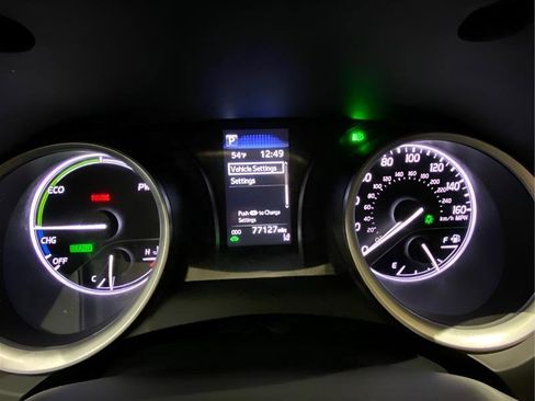 Used 2022 Toyota Camry LE image 19