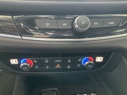 Used 2021 Buick Enclave Avenir w/ Avenir Technology Package AWD/4WD image 14