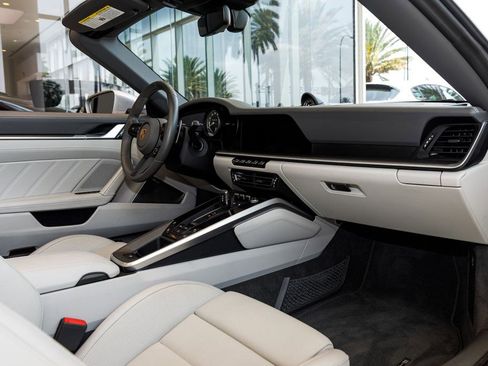 Used 2021 Porsche 911 Turbo image 27