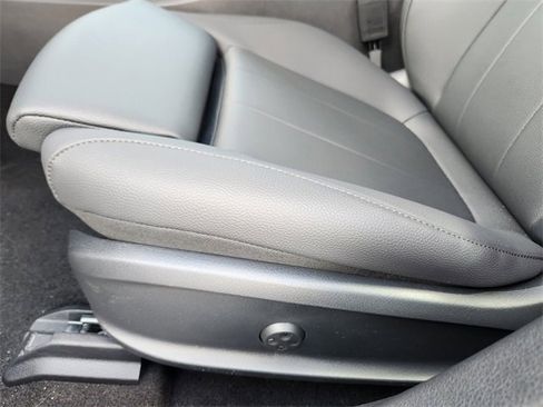 Certified 2025 Mercedes-Benz CLA 250 4MATIC image 9