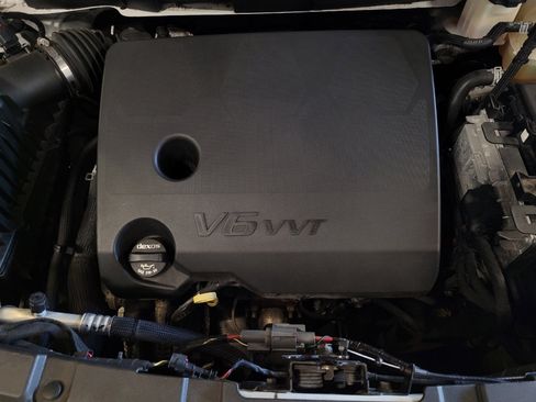 Used 2023 Chevrolet Traverse LS AWD/4WD image 30