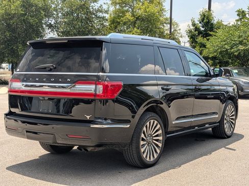 Used 2020 Lincoln Navigator Reserve w/ Luxury Package AWD/4WD image 2