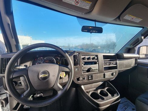 Used 2024 Chevrolet Express 2500 w/ Driver Convenience Package image 17