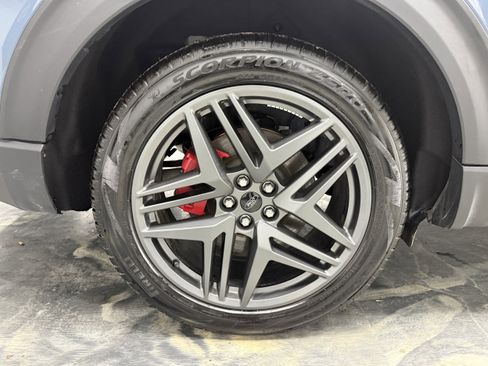 Used 2026 Ford Explorer ST-Line w/ ST-Line Street Pack AWD/4WD image 29