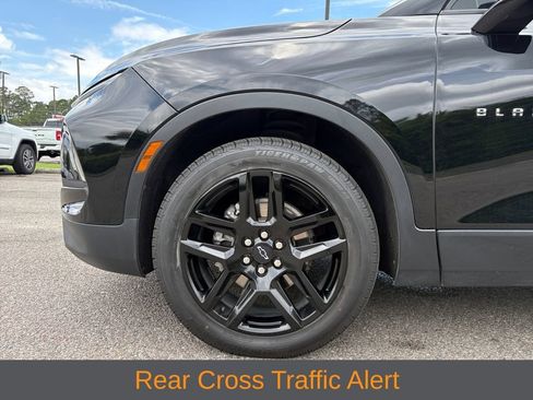 Used 2023 Chevrolet Blazer LT w/ LPO, Black Grille Bar Package AWD/4WD image 22