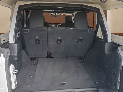 Used 2020 Jeep Wrangler Unlimited Sport S AWD/4WD image 24