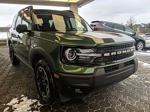 Used 2025 Ford Bronco Sport Outer Banks w/ Outer Banks Tech Package+ image 3