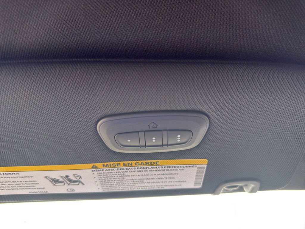 New 2027 Chrysler Pacifica Select FWD image 23