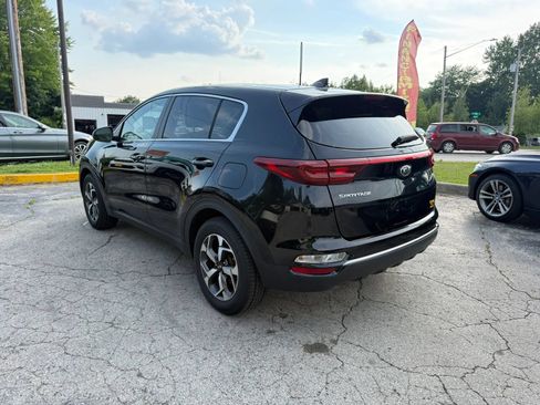 Used 2020 Kia Sportage LX FWD image 3