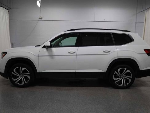 Used 2021 Volkswagen Atlas SEL Premium image 2