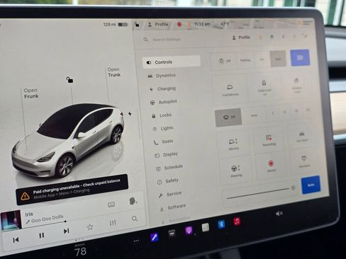 Used 2024 Tesla Model Y Long Range AWD/4WD image 28