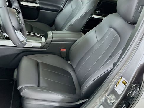 New 2026 Mercedes-Benz GLB 250 image 19
