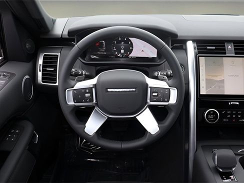 New 2025 Land Rover Discovery S image 15