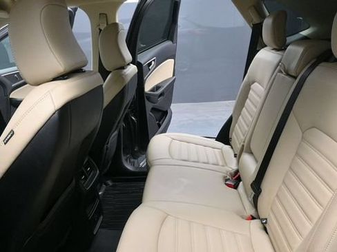 Used 2022 Ford Edge SEL AWD/4WD image 22