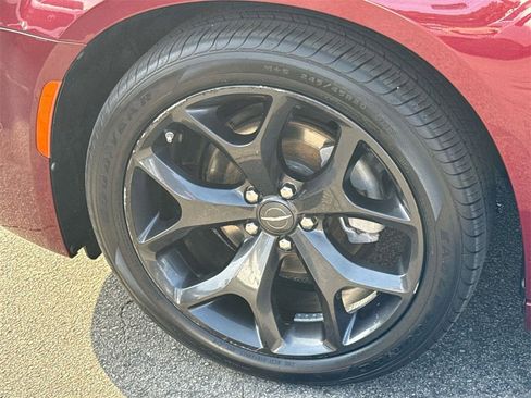 Used 2023 Chrysler 300 S image 38