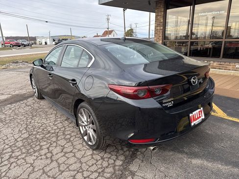 Used 2019 MAZDA MAZDA3 AWD Sedan w/ Preferred Package image 5