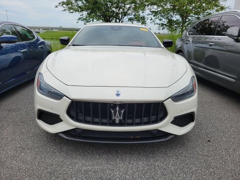 Used 2022 Maserati Ghibli Modena RWD image 2