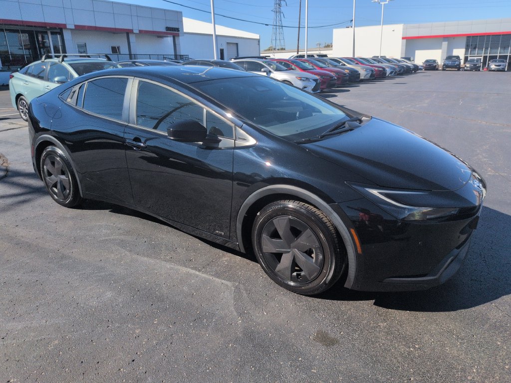 Certified 2024 Toyota Prius LE AWD/4WD image 7