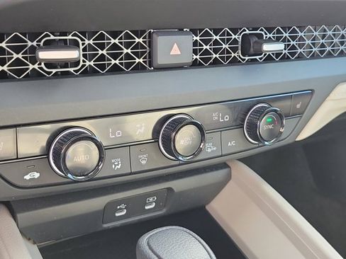 Certified 2023 Honda Accord EX image 27