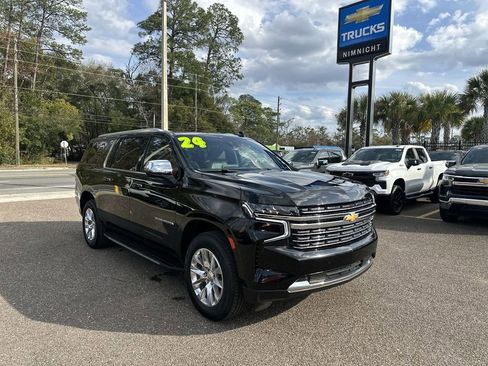 Used 2024 Chevrolet Suburban Premier image 10