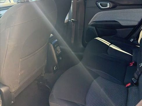 Used 2024 Jeep Compass Sport image 15