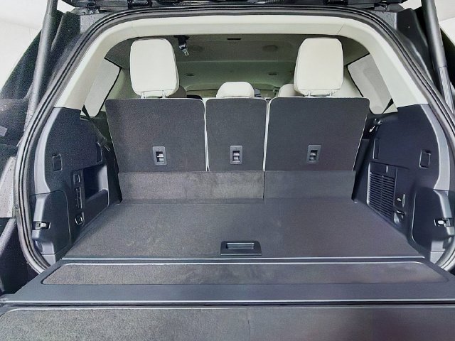 New 2026 Lincoln Navigator Premiere AWD/4WD image 29