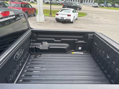 New 2025 Ford Maverick XLT w/ XLT Luxury Package image 17