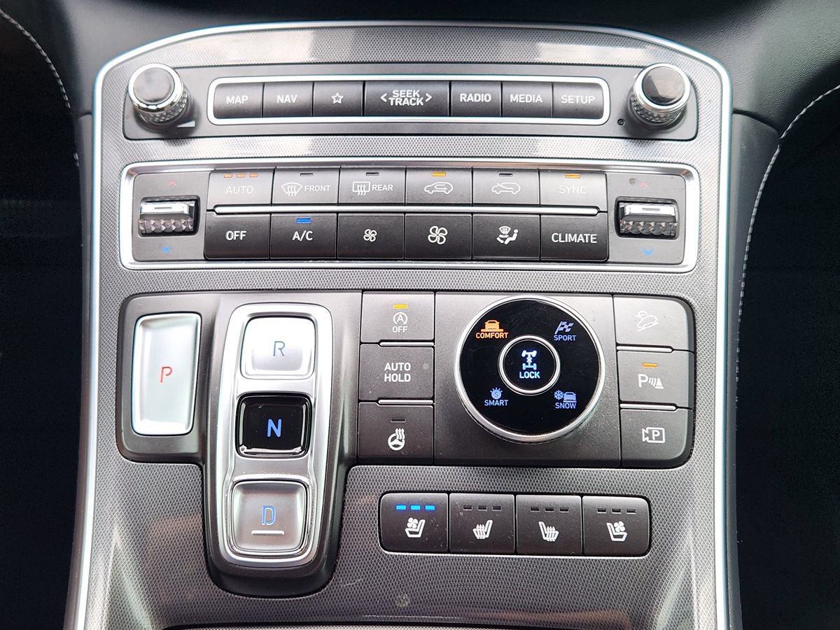 Used 2021 Hyundai Santa Fe Calligraphy AWD/4WD image 39