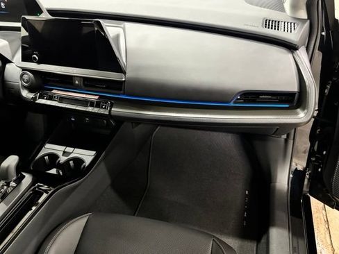 Certified 2025 Toyota Prius FWD image 20