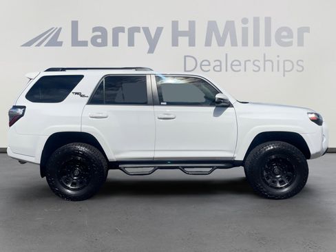 Certified 2023 Toyota 4Runner TRD Off-Road Premium w/ Moonroof Package image 6