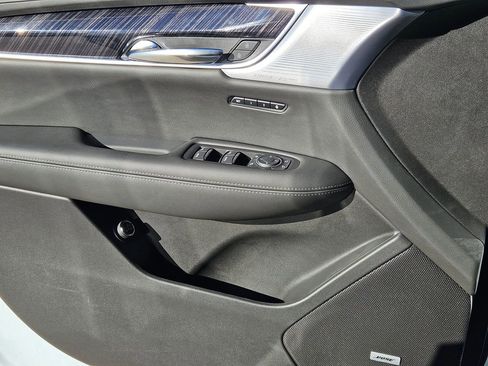 New 2025 Cadillac XT6 Premium Luxury w/ Technology Package image 25