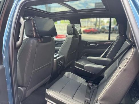 New 2026 GMC Yukon Elevation w/ Elevation Premium Package AWD/4WD image 12