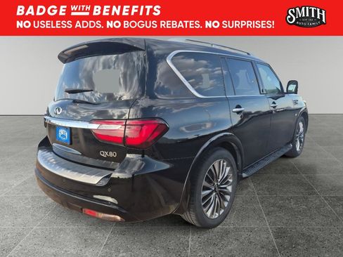 Used 2018 INFINITI QX80 4WD w/ Deluxe Technology Package image 4