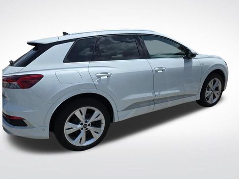 Used 2023 Audi Q4 e-tron Premium Plus w/ Premium Plus AWD/4WD image 3
