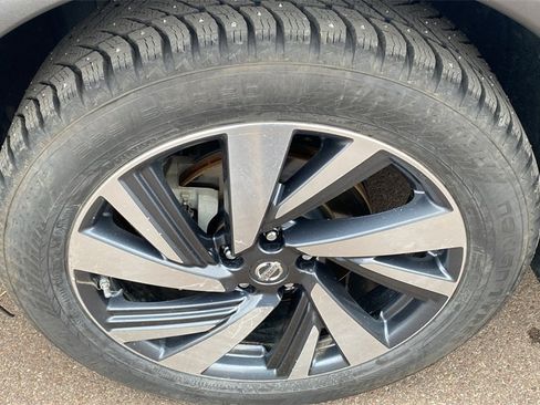 Used 2018 Nissan Murano Platinum w/ Cargo Package image 10