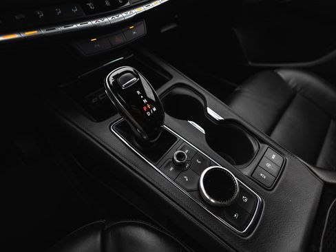 Used 2023 Cadillac XT4 Premium Luxury image 18