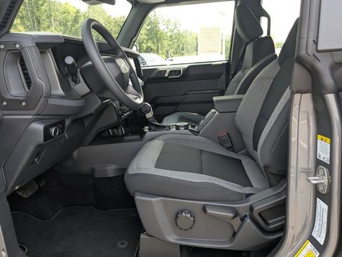 New 2025 Ford Bronco 4-Door image 14