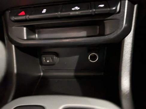 Used 2020 Chevrolet Colorado LT image 25