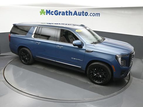Used 2026 GMC Yukon XL Denali Ultimate AWD/4WD image 3