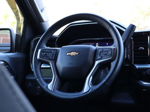 Used 2024 Chevrolet Silverado 1500 LT image 44