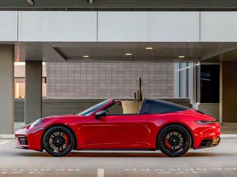 Used 2023 Porsche 911 Targa 4 GTS image 5