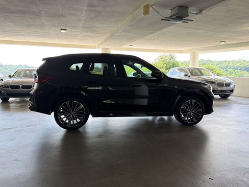 Used 2023 BMW X1 xDrive28i w/ M Sport Package AWD/4WD image 7