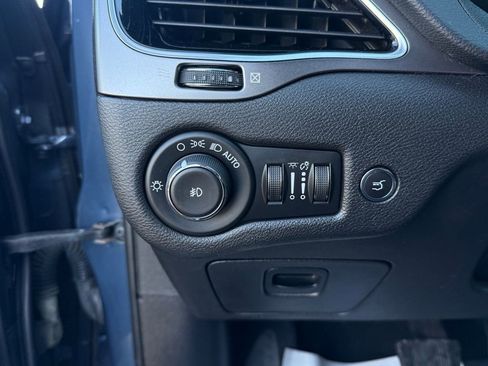 Used 2019 Jeep Cherokee Limited image 20