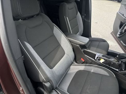 Used 2023 Chevrolet TrailBlazer LT image 29