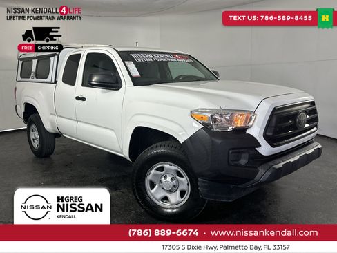 Used 2021 Toyota Tacoma SR image 1